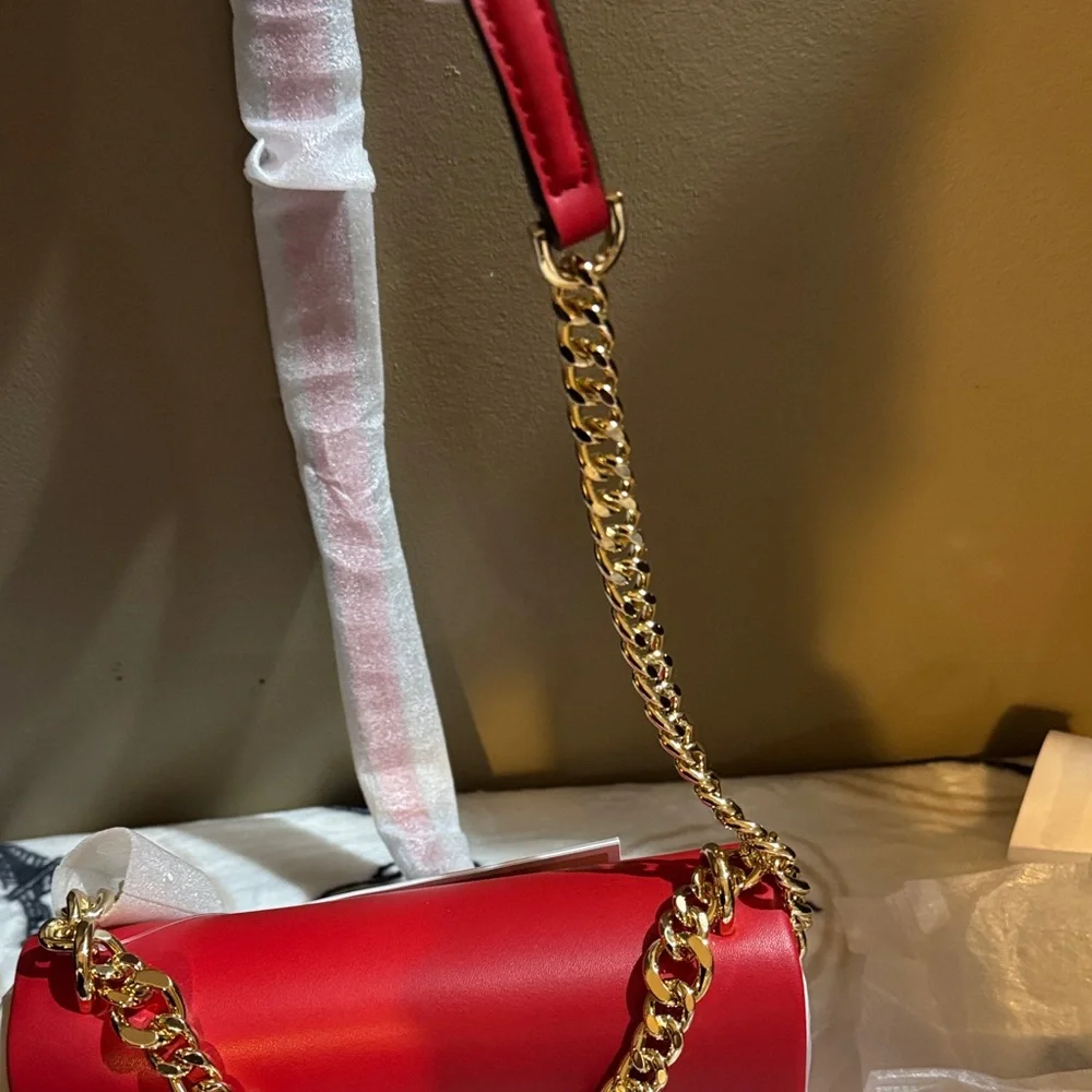 NWT Michael Kors Bright Red Crossbody/Shoulder Bag With Beautiful Gold Charms - Picture 12 of 16